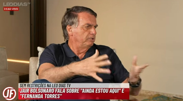 Bolsonaro debocha de “Ainda Estou Aqui”: “Filme devia começar comigo”