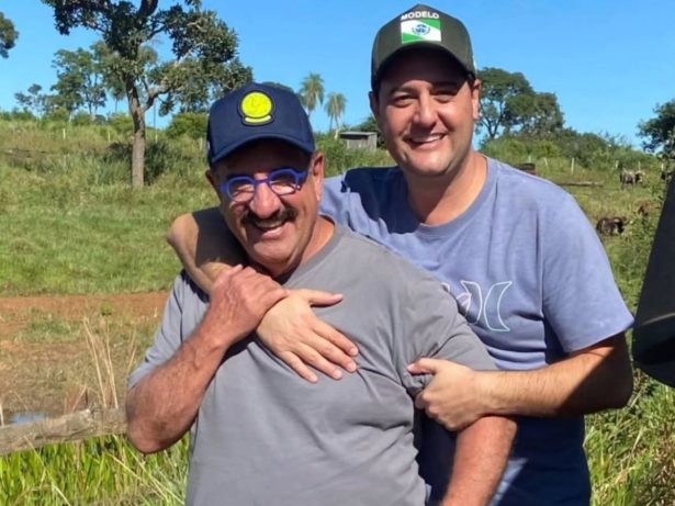 Ratinho surpreende com mensagem para o filho após decisão política: “Orgulho”