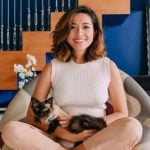 Dia Mundial do Gato: Jacqueline Sato já ajudou mais de 2800 animais em condições de abandono