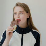 Saiba como o chocolate meio amargo pode se tornar um forte aliado da beleza