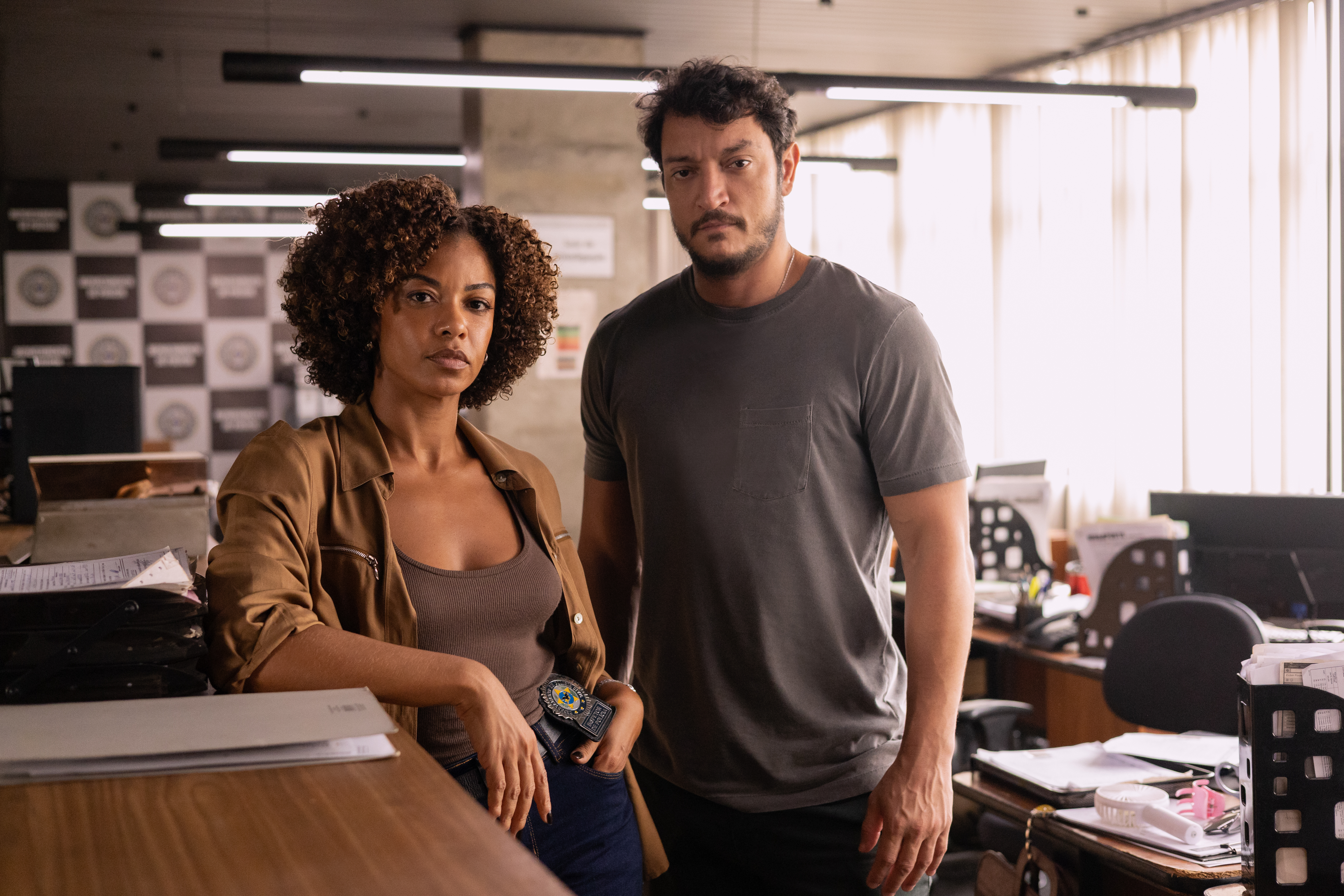 DOM DE ILUDIR. Heloísa Jorge as Elaine, Allan Souza as Diego in Dom de Iludir.Cr. Marcos Serra Lima/Netflix © 2026 DOM DE ILUDIR. Heloísa Jorge as Elaine, Allan Souza as Diego in Dom de Iludir.Cr. Marcos Serra Lima/Netflix © 2026