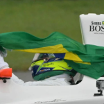 De capacete do Brasil, Hamilton emociona público com voltas em McLaren de Senna