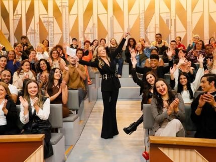 De cara nova, “Casos de Família” volta aos estúdios do SBT com Christina Rocha