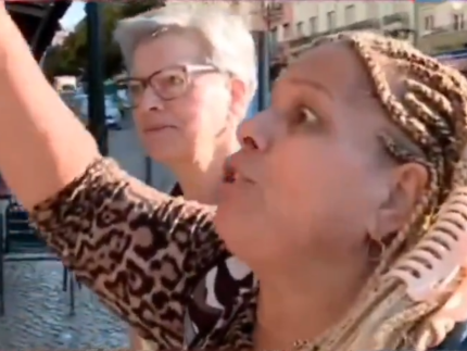 Brasileira invade transmissão ao vivo em TV de Portugal que informava sobre terremoto