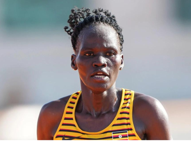 A atleta olímpica de Uganda morre após ataque violento do namorado