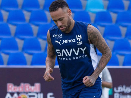 1 mês após retornar aos trabalhos, Neymar mostra desempenho em treino. Veja!