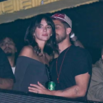 Bruna Marquezine e João Guilherme curtem show em clima de romance