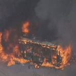 Ônibus incendiados marcam megaoperação policial na Penha; 10 pessoas foram presas