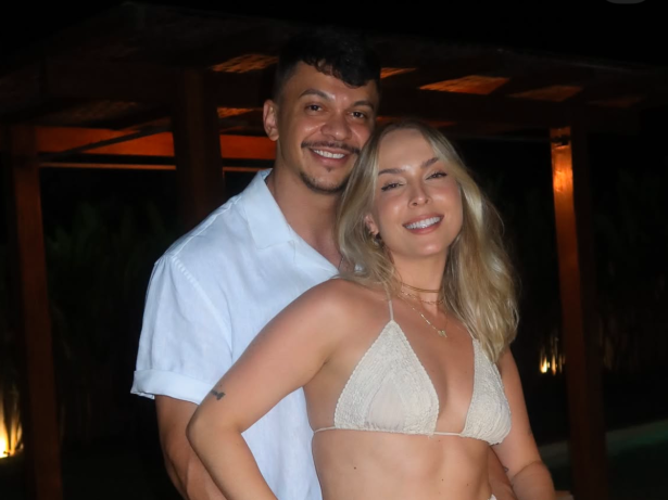 Após especulações, Tatá Estaniecki oficializa fim do casamento com Júlio Cocielo