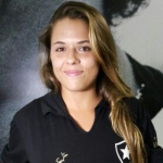 Entre rumores de traição e acusada de golpe pela mãe, neta de Nilton Santos se pronuncia