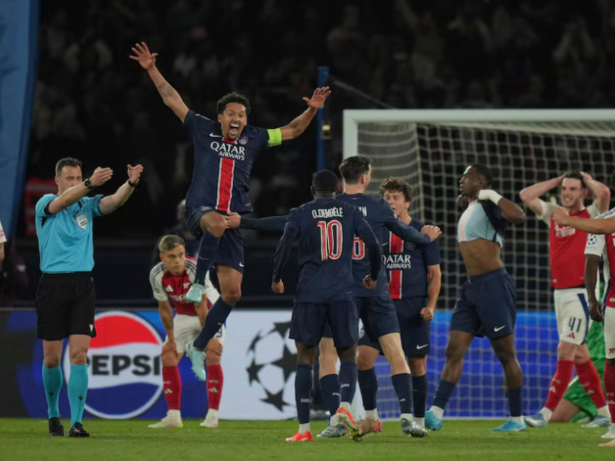 PSG vence Arsenal e volta à final da Champions em confronto inédito com a Inter