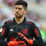 Flamengo reformula esquema de segurança em desembarques após tentativa de assalto