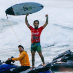 Surfe: Filipe Toledo vence com nota 10 em etapa da WSL após pausa por saúde mental
