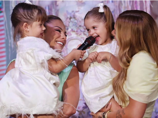 Virginia compartilha registros inéditos da festa de 4 anos de Maria Alice