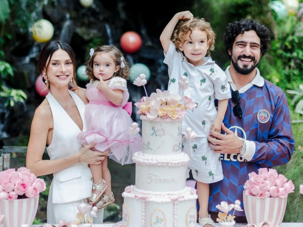 Renato Góes se pronuncia após Thaila afirmar que filho não suporta a irmã: “Unidos”