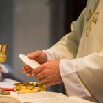 Dados inéditos do Censo 2022 revelam detalhes sobre religião no Brasil