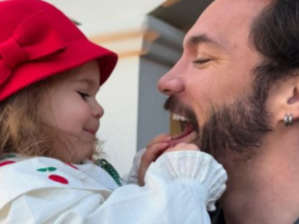 Eliezer se emociona com resposta da filha e reflete: “Importância de ensinar”