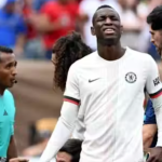 FIFA aplica punição a jogador do Chelsea expulso no duelo com o Flamengo