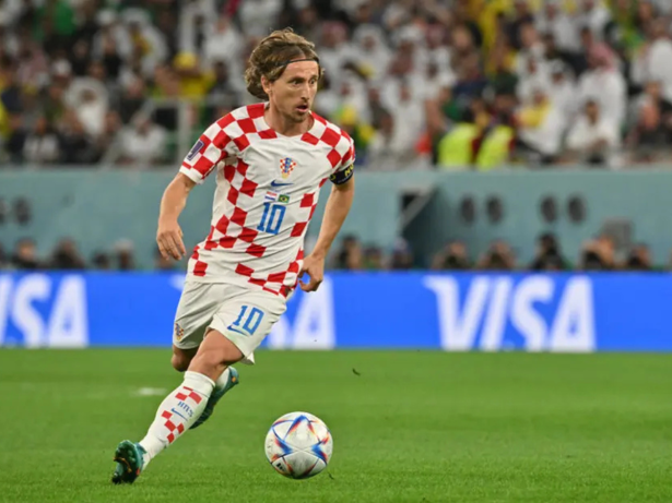 Modric acerta ida ao Milan após o Mundial e exige time competitivo