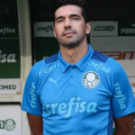 Abel Ferreira estrela campanha e doa todo o cachê para projetos sociais
