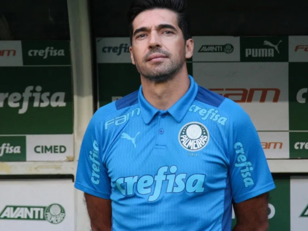 Abel Ferreira estrela campanha e doa todo o cachê para projetos sociais