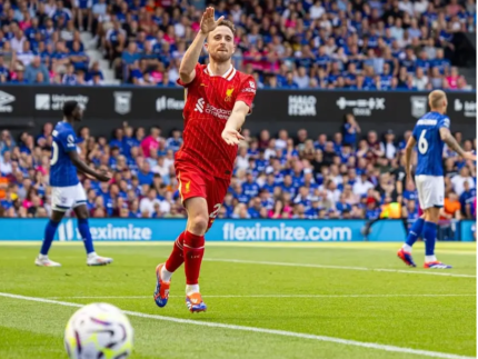 Gesto de respeito: rival do Liverpool homenageia Diogo Jota e muda escudo em sinal de luto