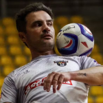 Falcão, Ferrão e Ricardinho simbolizam migração do futsal para a Kings League