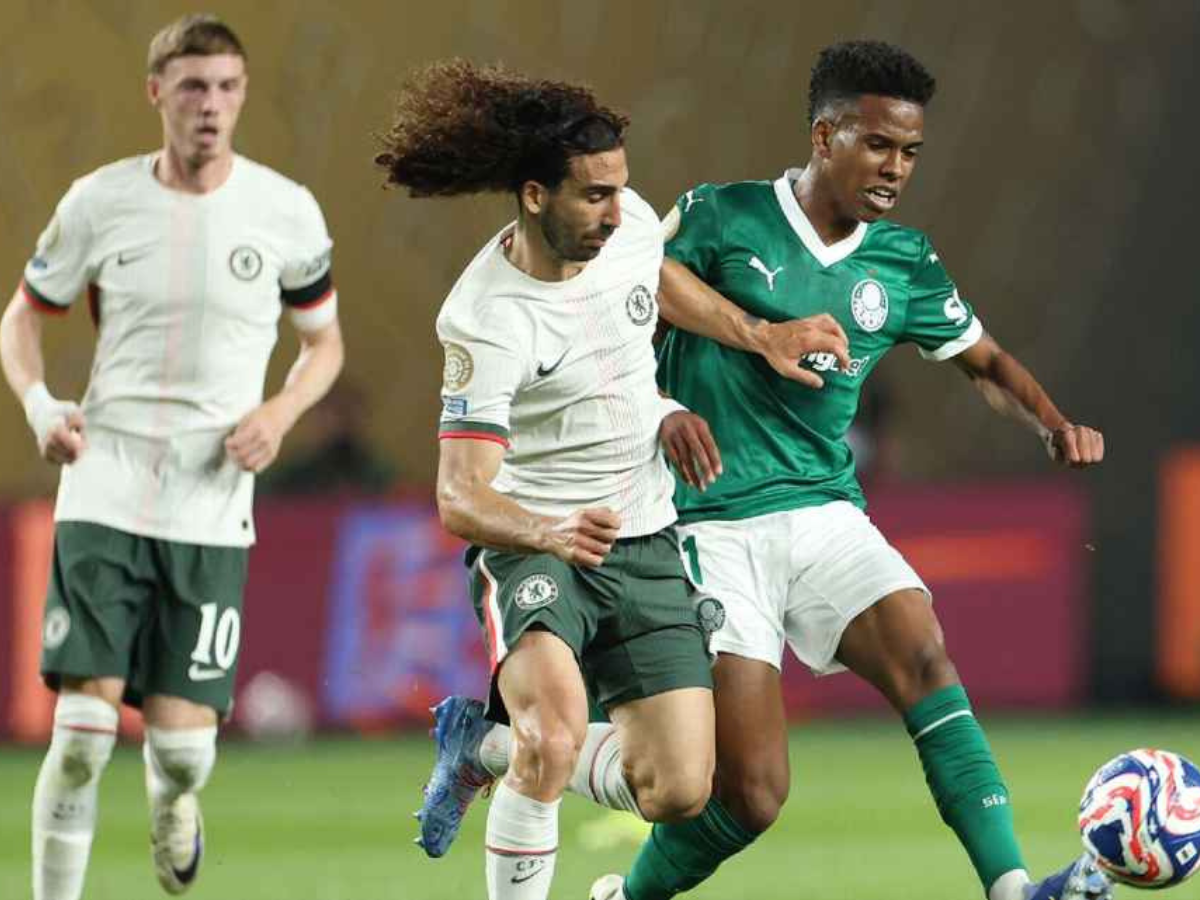 Cucurella atuando pelo Chelsea contra o Palmeiras/Reprodução/Foto