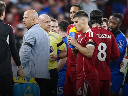 Abertura da Premier League é marcada por denúncia de racismo em Anfield; entenda
