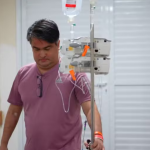 Especialistas alertam após médico ter bactéria no cérebro causada por infecção no dente