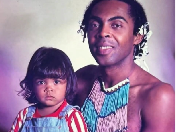 Gilberto Gil resgata foto de Preta na infância e faz homenagem: “1 mês de saudade”