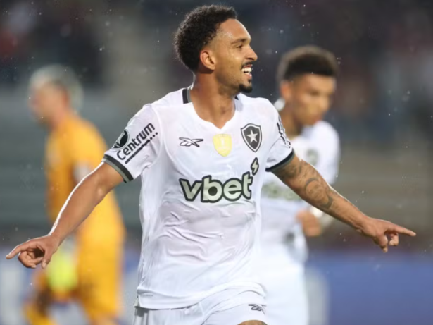Estreia na amarelinha: Vitinho, do Botafogo, é convocado para a Seleção Brasileira