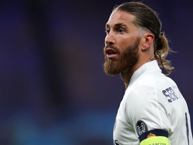 Sergio Ramos articula retorno ao Sevilla em dois papéis: na gestão e na zaga. Entenda!