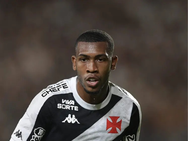 Joia do Vasco mobiliza torcida do Al-Hilal antes do fechamento da janela; entenda