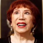 Morre Berta Loran, atriz e comediante, aos 99 anos