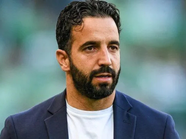 Pressão, bastidores e transição: entenda o enredo por trás da queda de técnico no United