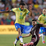 Quem é Éderson? Conheça o volante que ganhou vaga na Copa após corte de Wesley