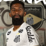 Santos confirma chegada de Rodinei após lateral ser liberado na Grécia