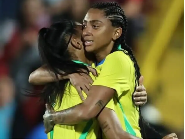 Mercado do futebol feminino explode e bate recorde de R$ 145,8 milhões em transferências