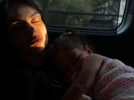 Amanda Kimberlly compartilha aprendizados após viagem com Helena, filha dela com Neymar