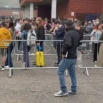 Brasileiros chegam para votar em Londres e descobrem erro da Justiça Eleitoral no título