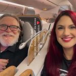 José de Abreu e esposa, 52 anos mais nova, viajam em segunda lua de mel