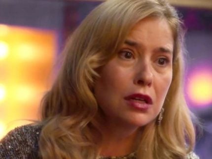 Lígia desconfia de gravidez e descobre menopausa precoce em “Garota do Momento”