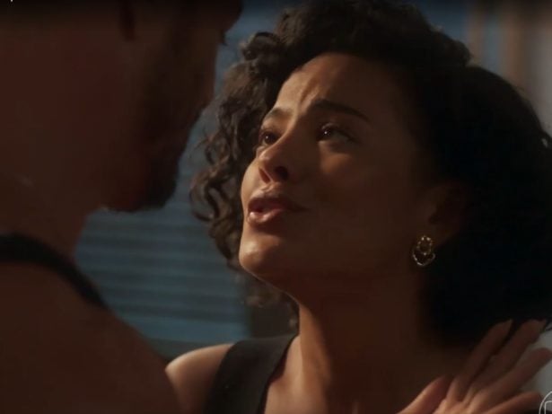 Saiba como é a cena de “Vale Tudo” que causou novo conflito entre Bella Campos e Cauã Reymond