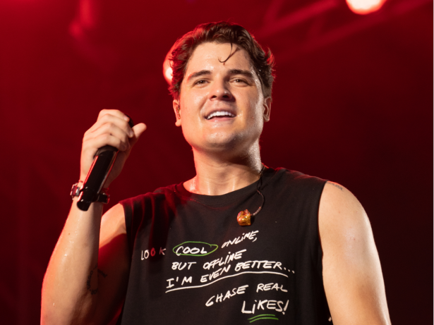 Eric Land se prepara para maratona de São João com mais de 35 apresentações