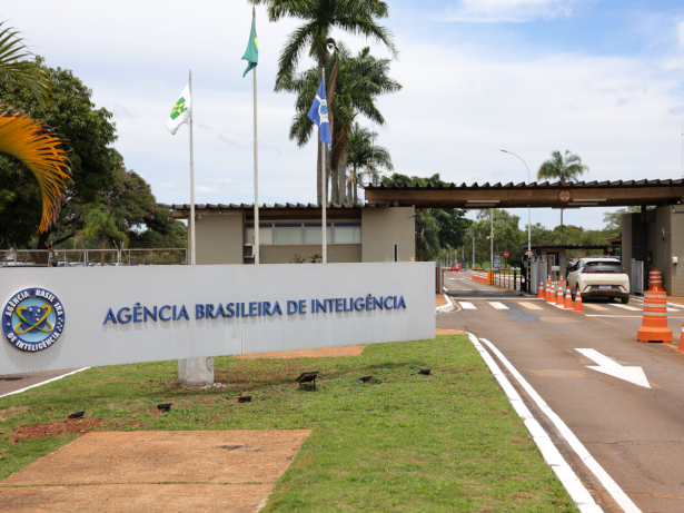 Relatório da PF revela que sistema usado pela “Abin Pararela” custou R$ 5,7 milhões