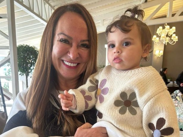Doce homenagem: Nadine, mãe de Neymar, se declara para Helena no aniversário da neta