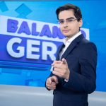 Dudu Camargo tem toda uma organizada torcida do lado dele na TV
