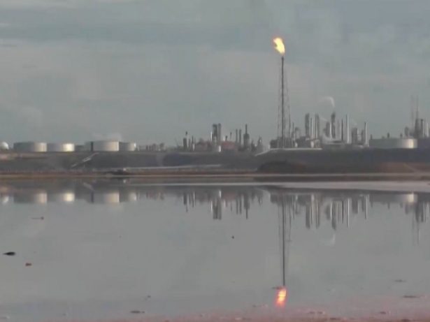 EUA afirmam ter apreendido navio petroleiro venezuelano e elevam a tensão internacional