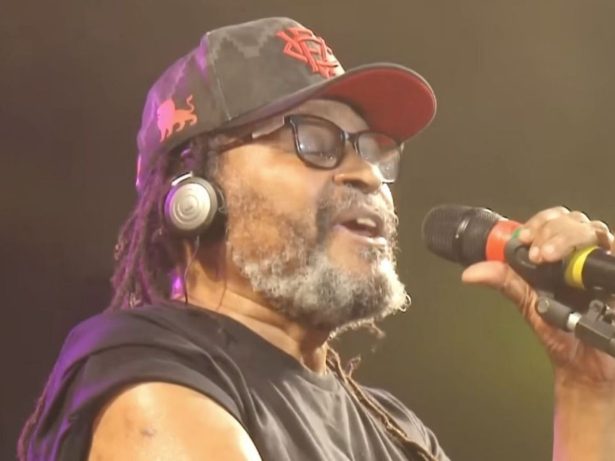 Antes de treta com Daniela Mercury, Edson Gomes foi acusado de agressão por deputada